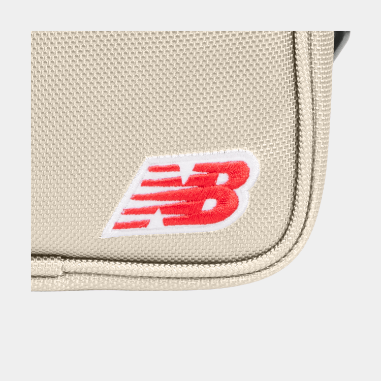 LEGACY ICON, SMALL SLING BAG