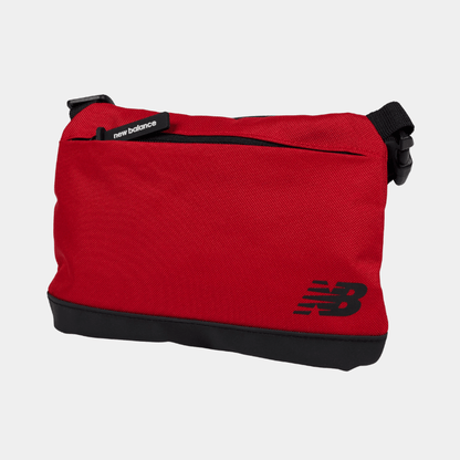 ESSENTIALS - SLING BAG