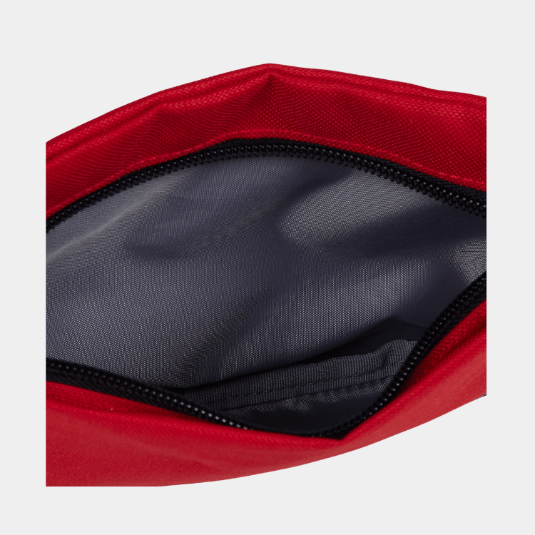 ESSENTIALS - SLING BAG