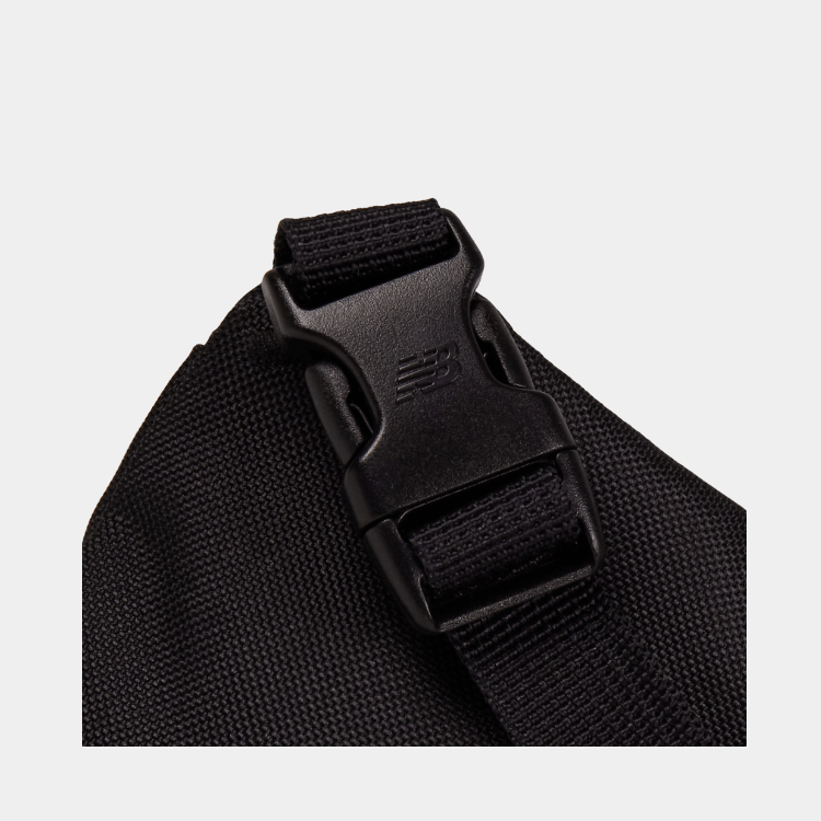 ESSENTIALS - SLING BAG