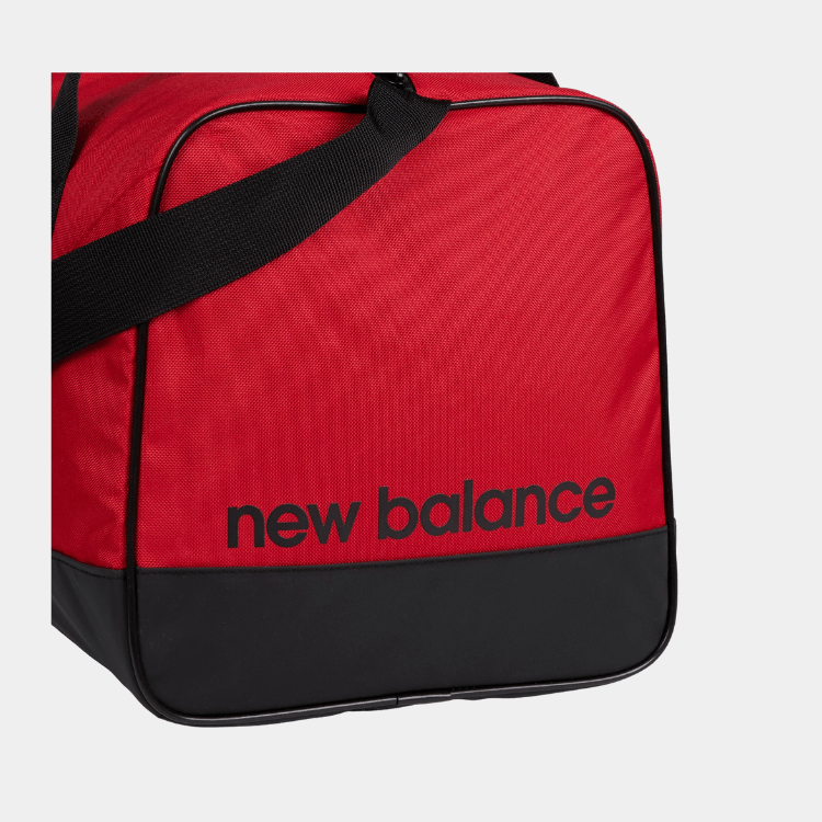 ESSENTIALS SMALL DUFFEL