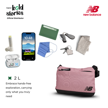 ESSENTIALS - SLING BAG